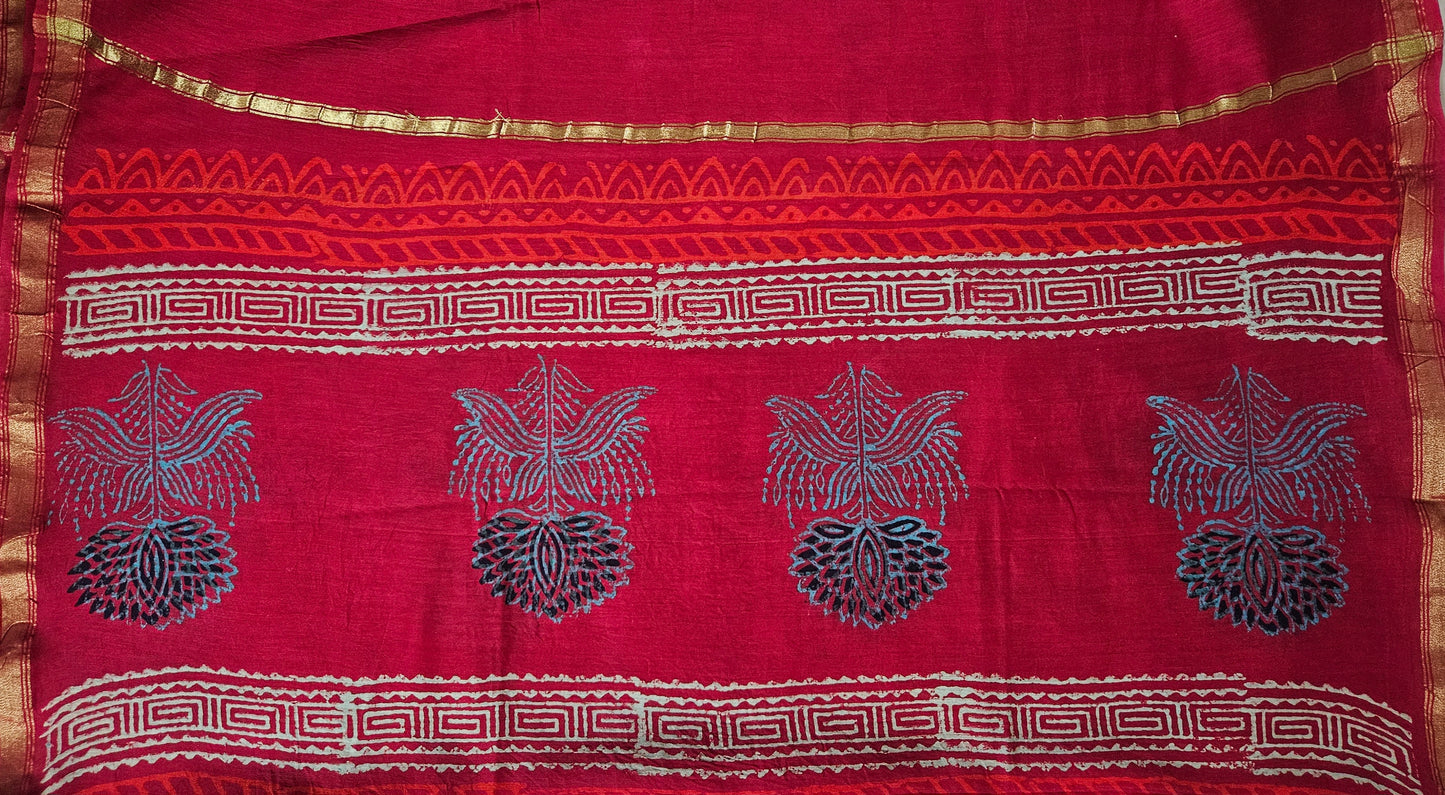 Red black'n'beige chanderi block print dupatta