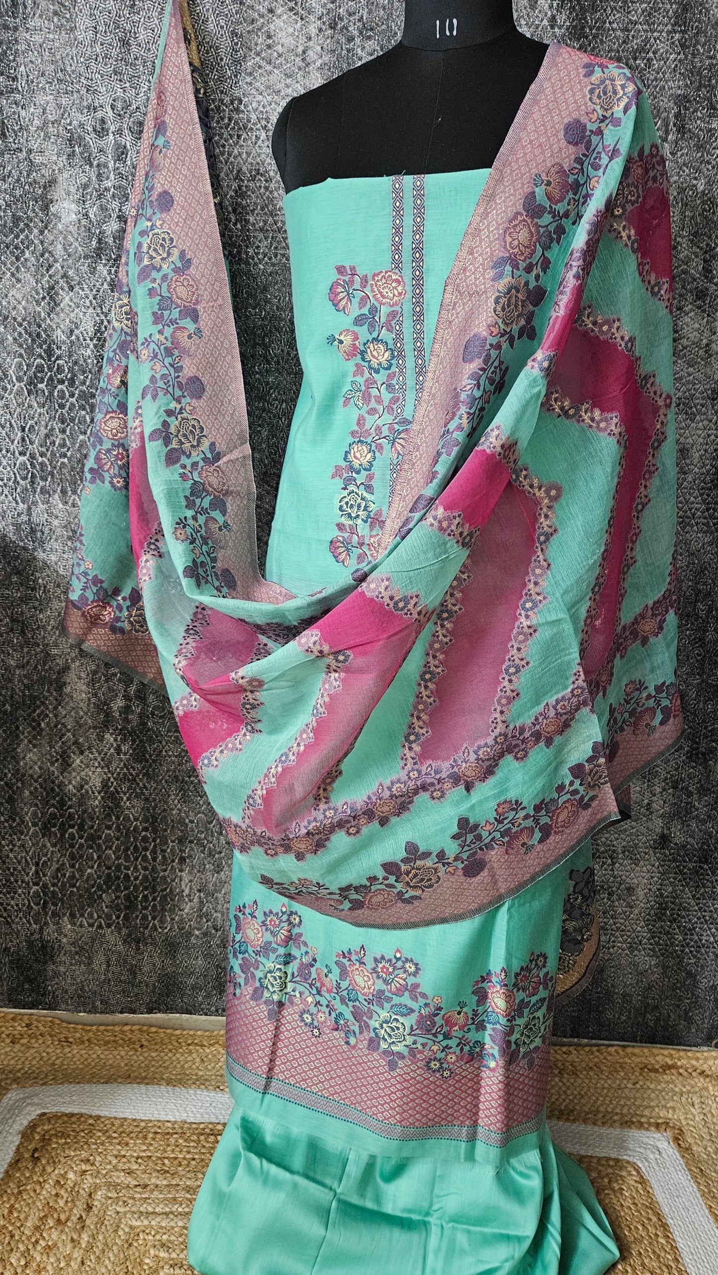 Green'n'rani jacquard weaved chanderi suit