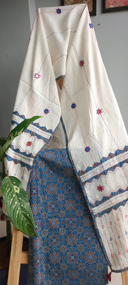 Blue'n'maroon ajrakh print cotton Dupatta and kurta set.