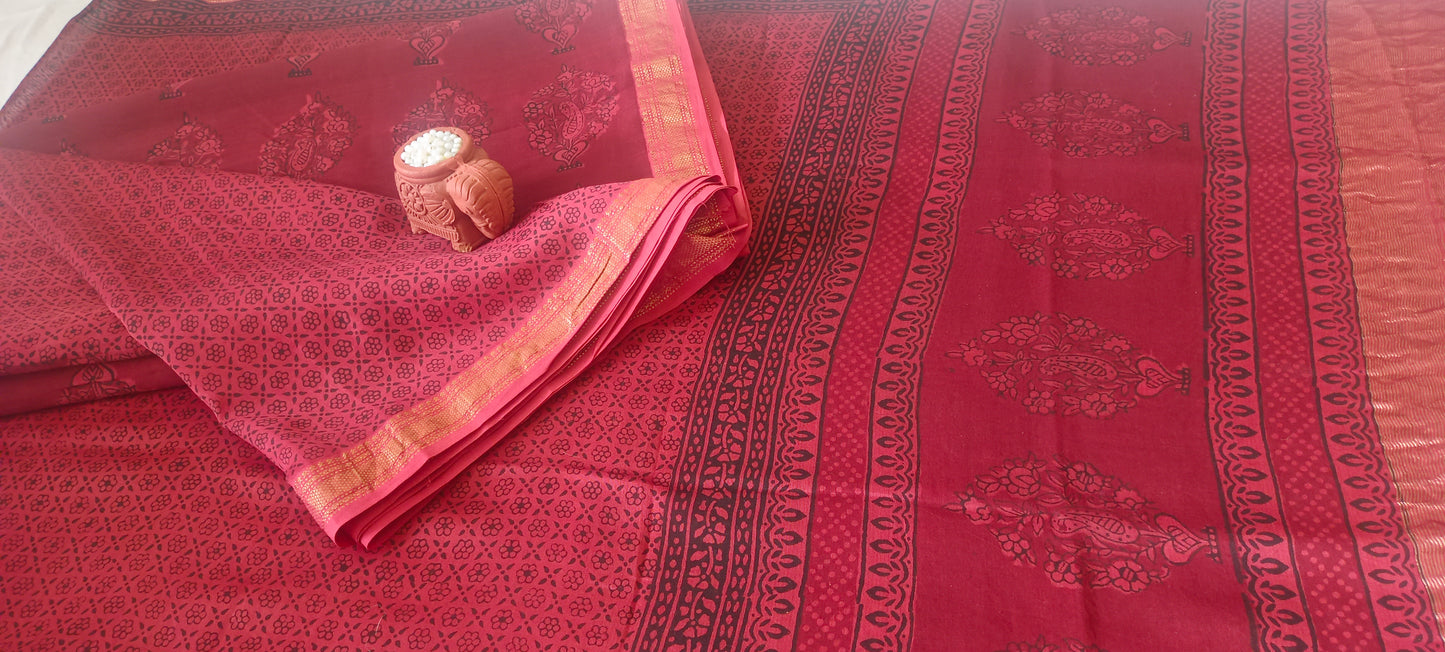 Maroon'n'black Maheshwari bagh print suit.