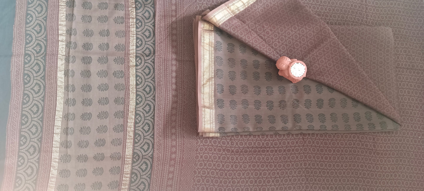 Brown black'n'maroon Maheshwari bagh print suit.