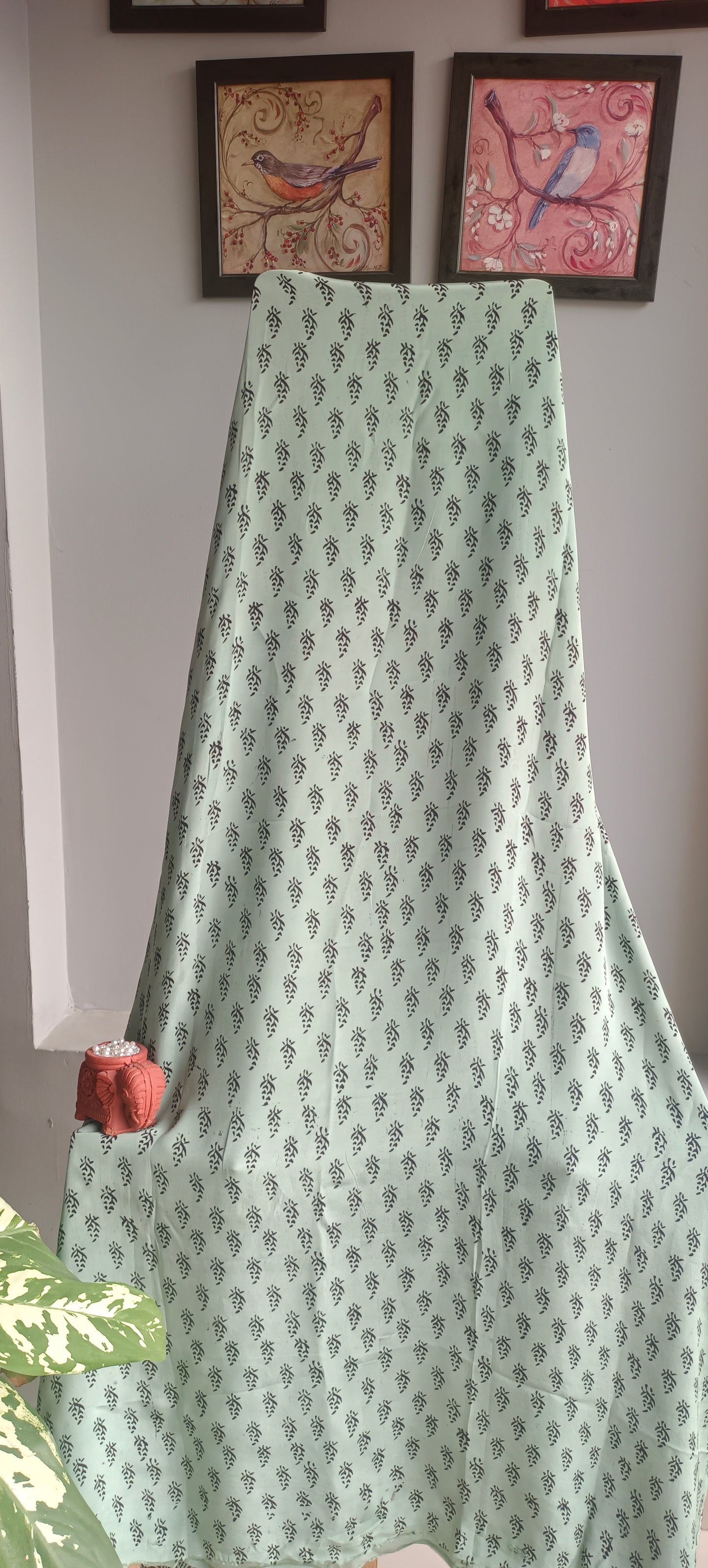 Pista green'n'black bagh print crepe kurta.